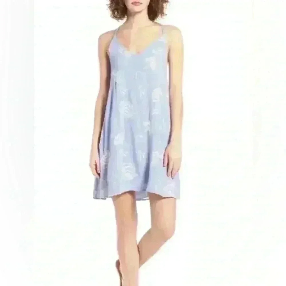 Lush embroidered dress - Picture 4 of 12